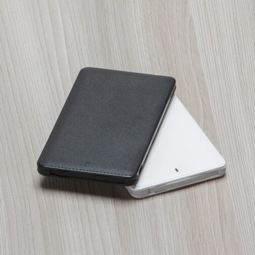 Power Bank com capacidade 2.000 mAh